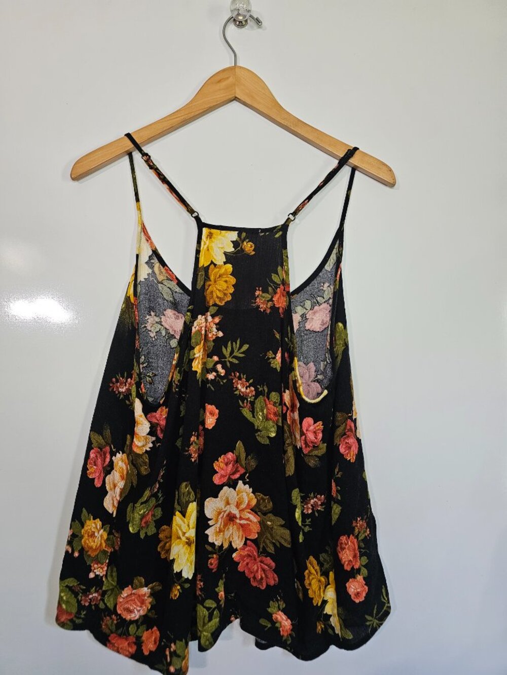Floral Racer Back Flowy Tank Large - Picture 3 of 3